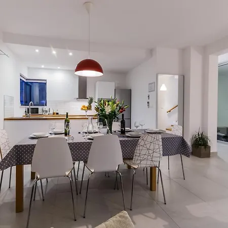 Marina Villa *